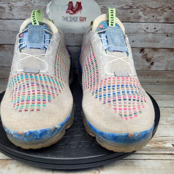 Nike Air VaporMax 2020 Men's Size 9 Grey Flyknit Athletic Shoes - Picture 3 of 10